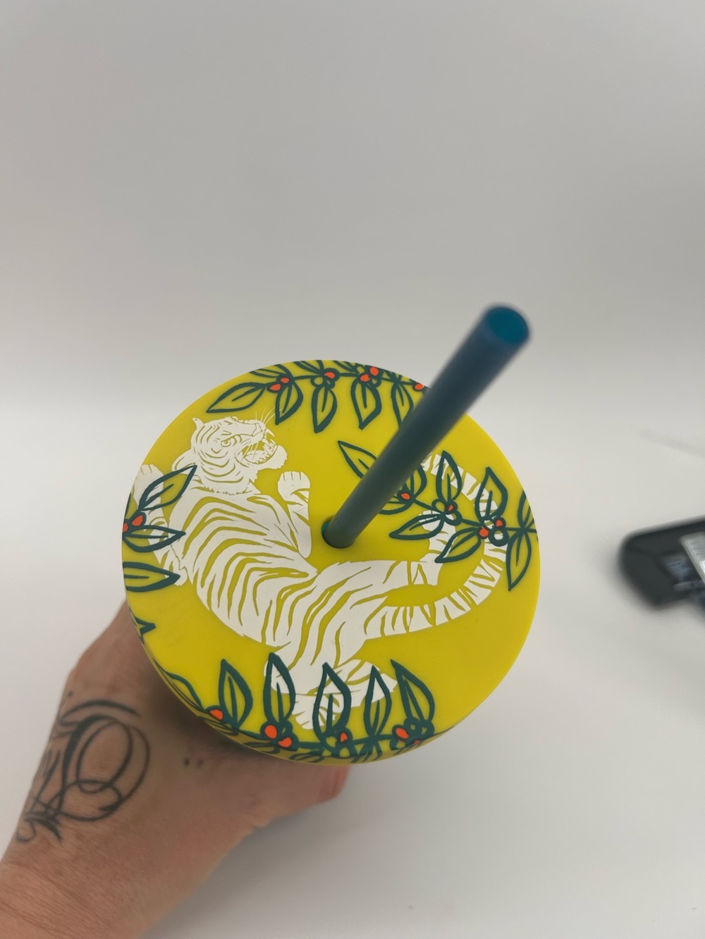 Starbucks Teal Cold Cup Tumbler Yellow Tiger Jungle Lid Straw Reusable